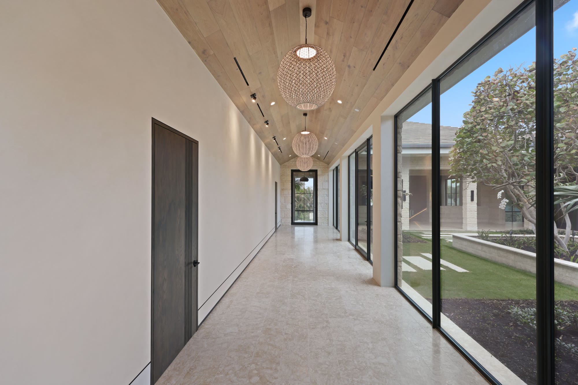 Gallery corridor, oceanside